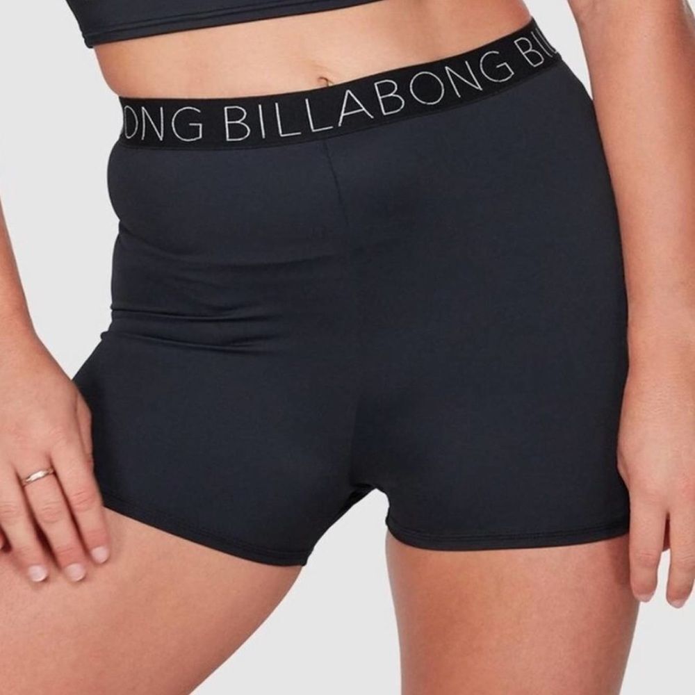 Billabong New Rising Bike Short NWT Size Small